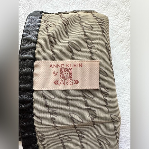 Anne Klein Leather Gloves - Picture 3 of 4